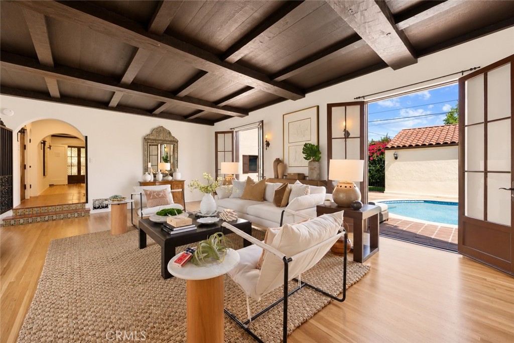 2500 Monterey Property Photo 10