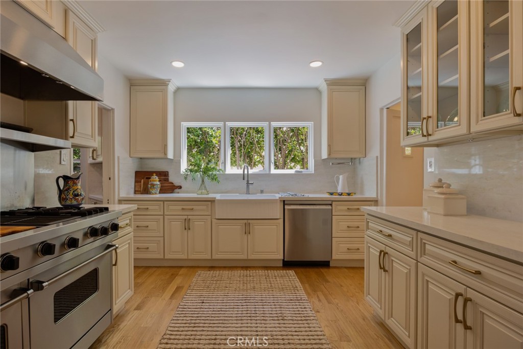 2500 Monterey Property Photo 14