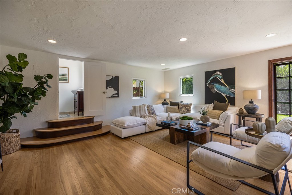 2500 Monterey Property Photo 21