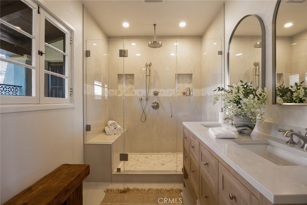 2500 Monterey Property Photo 33