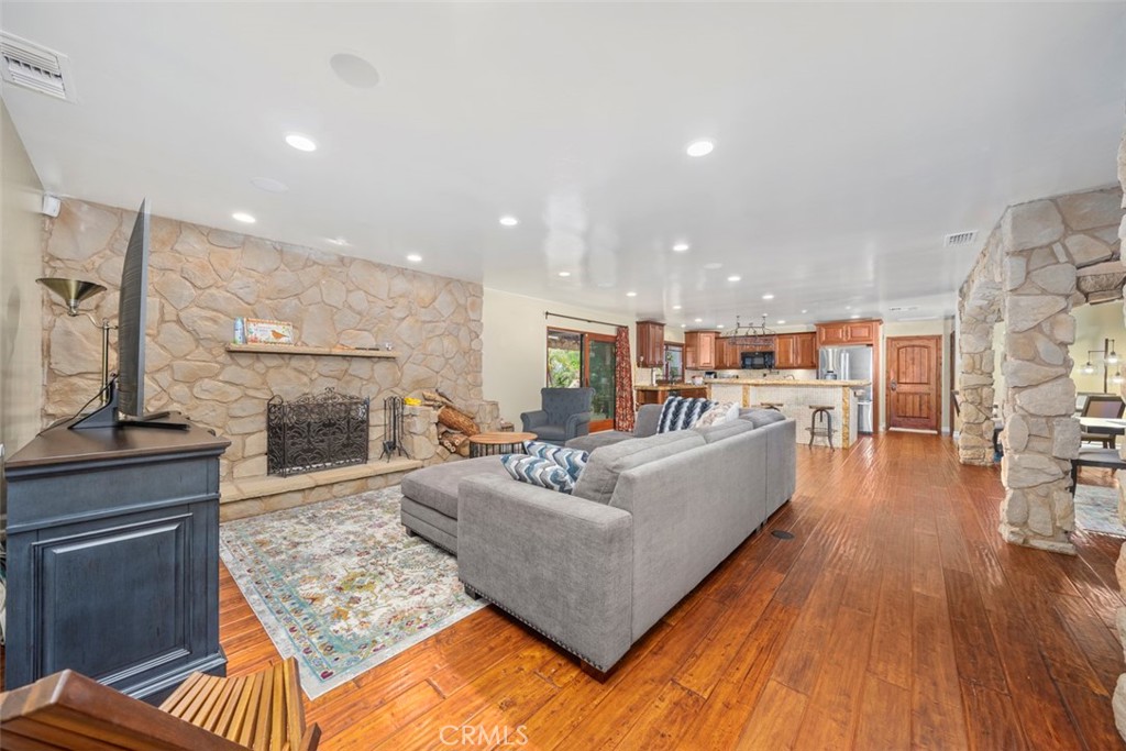 24405 Fuerte Road Property Photo 10