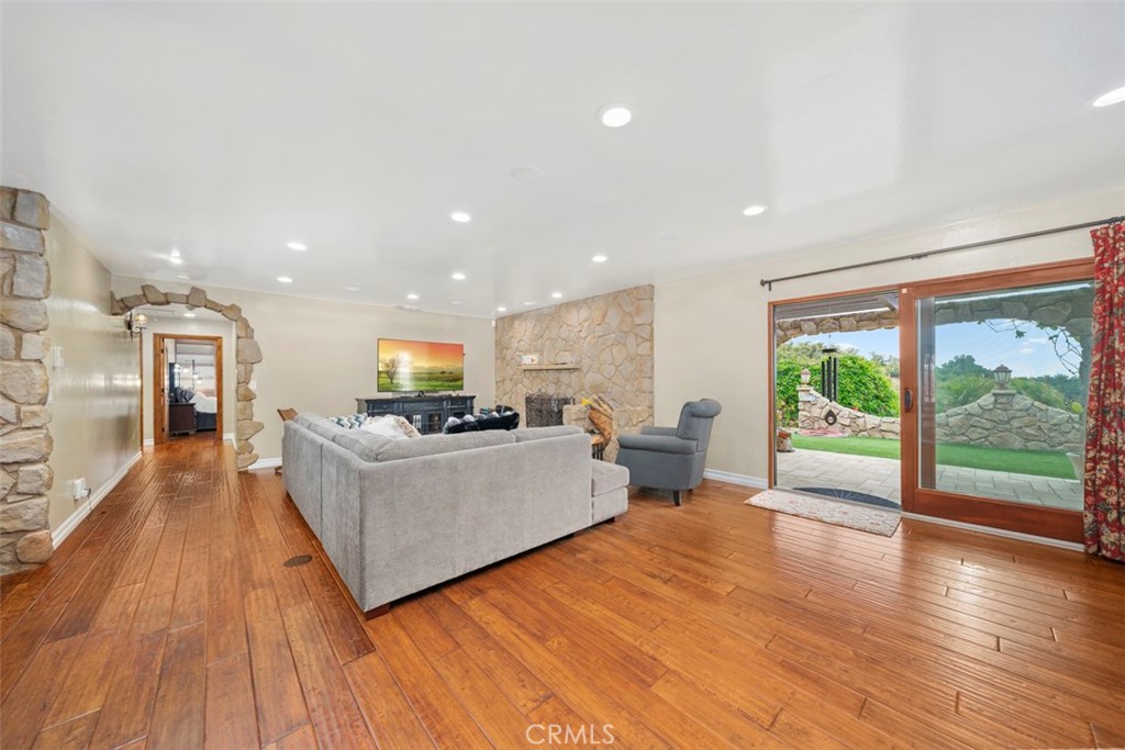 24405 Fuerte Road Property Photo 12