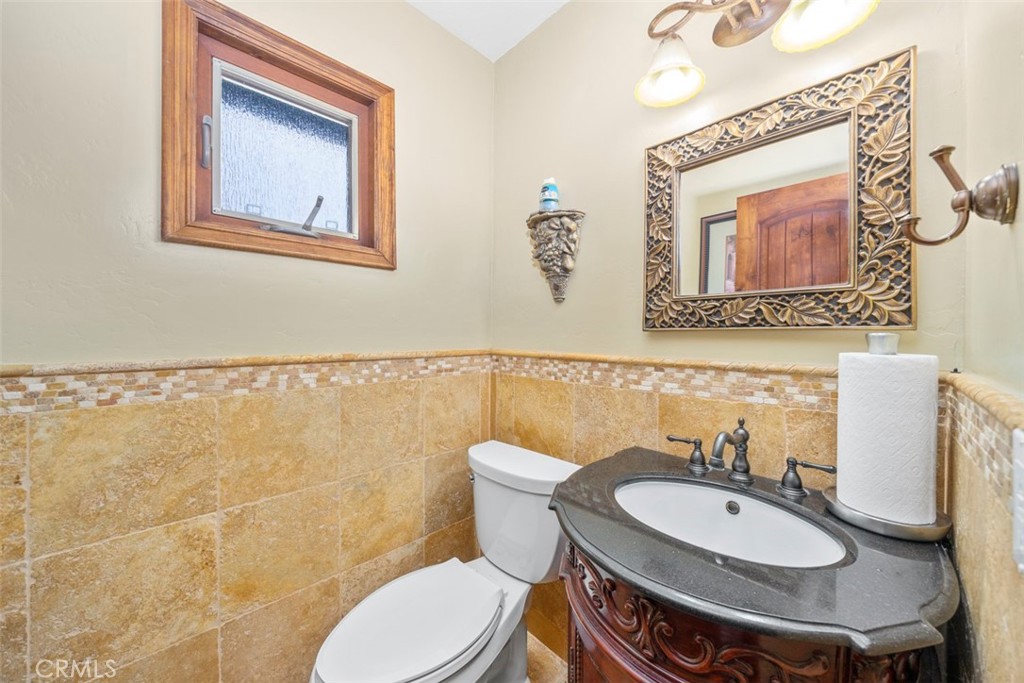 24405 Fuerte Road Property Photo 13
