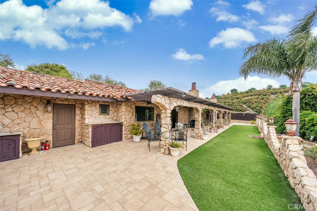 24405 Fuerte Road Property Photo 24
