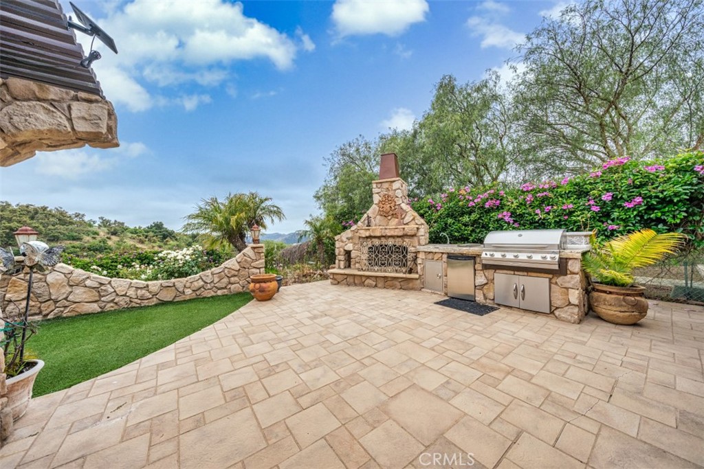 24405 Fuerte Road Property Photo 27