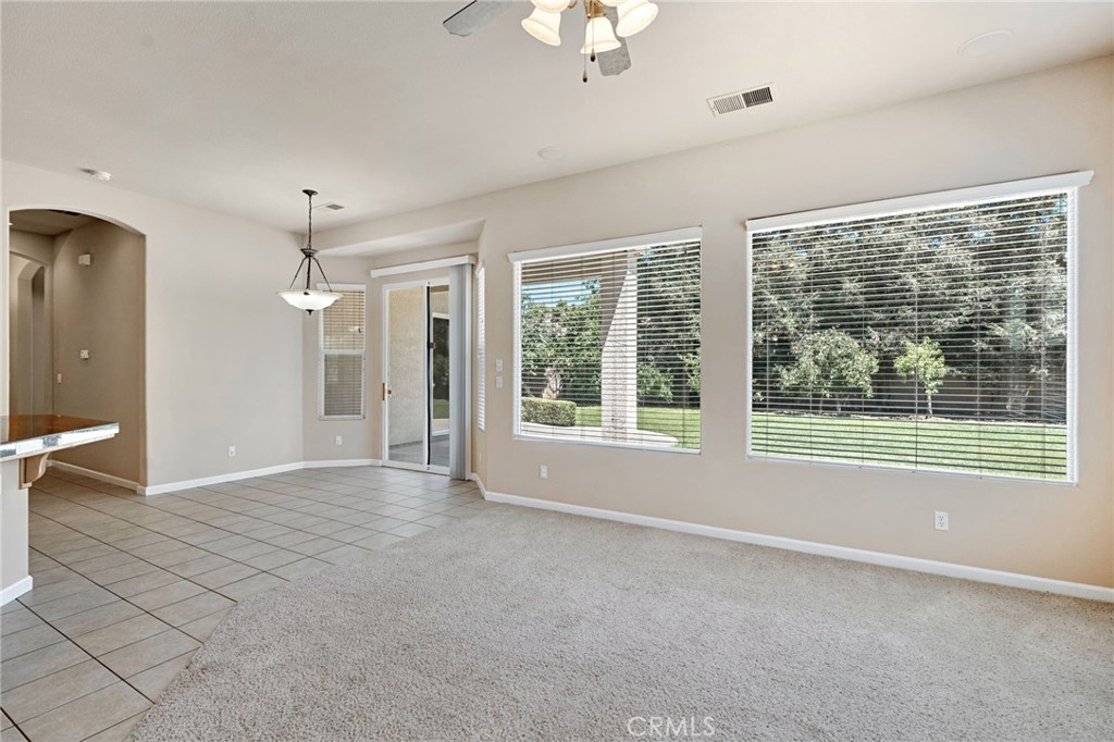 2579 Warner Avenue Property Photo 10