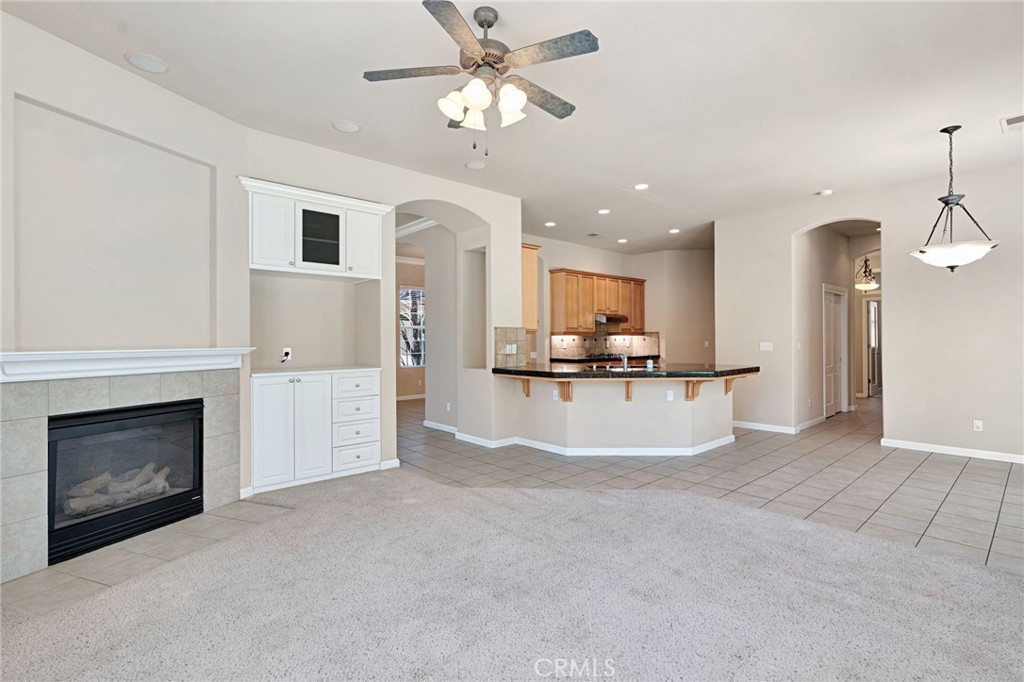 2579 Warner Avenue Property Photo 11