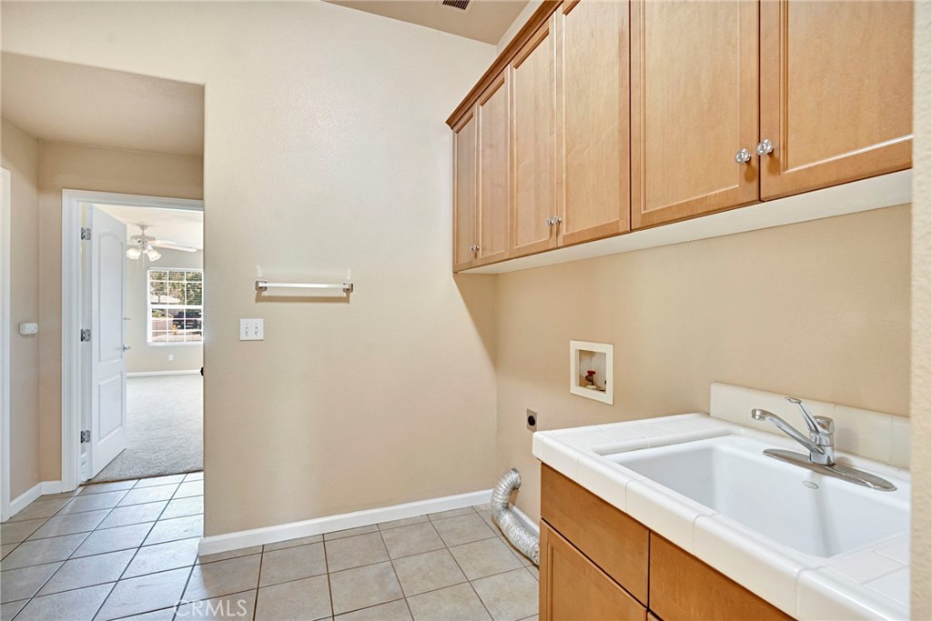 2579 Warner Avenue Property Photo 19