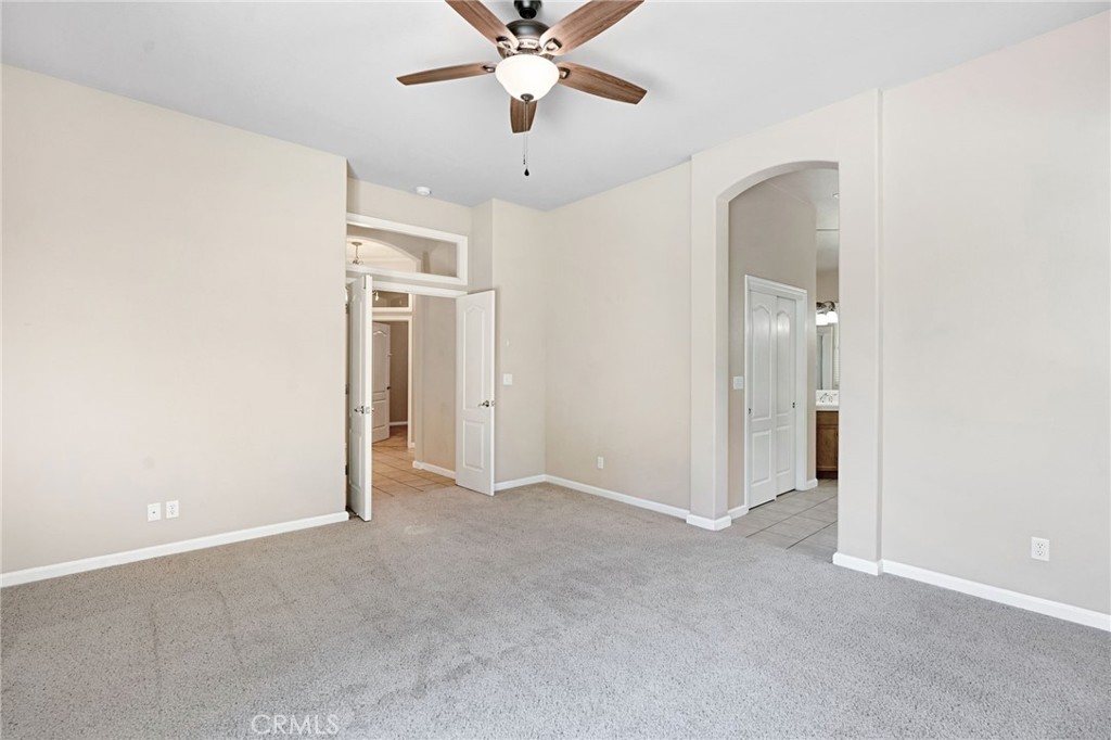 2579 Warner Avenue Property Photo 28