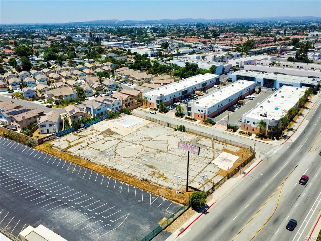 12432 Valley Boulevard Property Photo 3