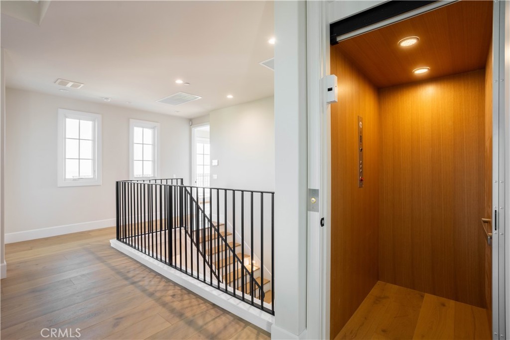 9 Nathaniel Property Photo 29