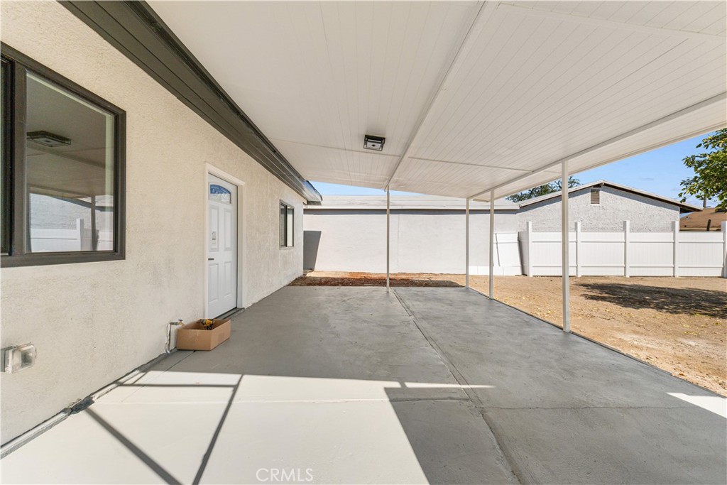 14502 California Property Photo 22