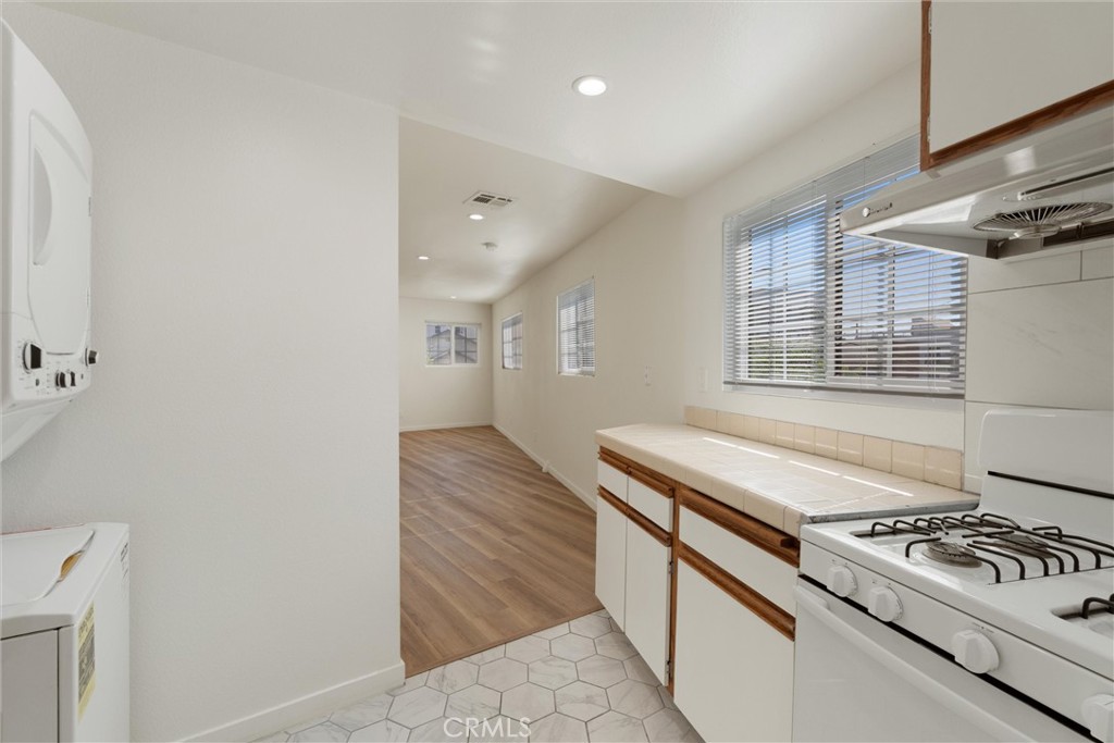 716 New Depot A Property Photo 6