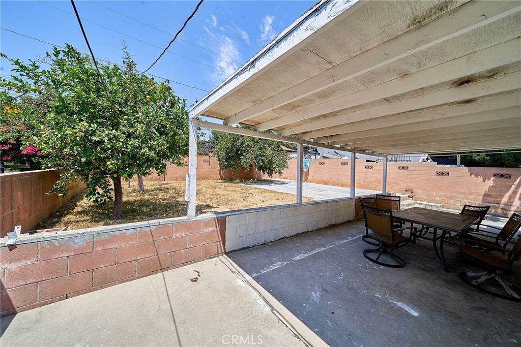 351 E Marshall Property Photo 28