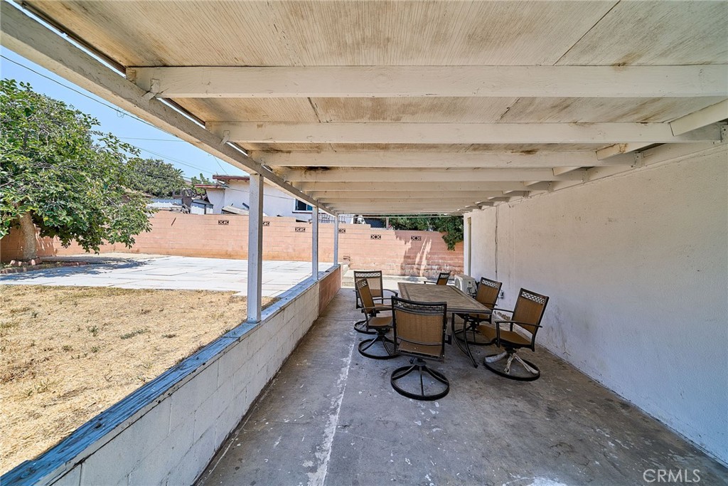 351 E Marshall Property Photo 30