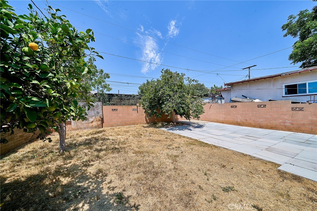 351 E Marshall Property Photo 36