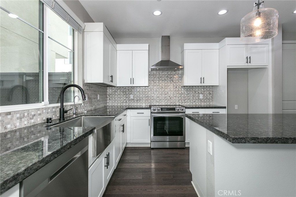 2054 Mylitta Property Photo 2