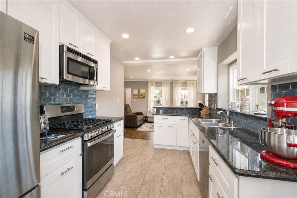 3821 Rose Property Photo 6