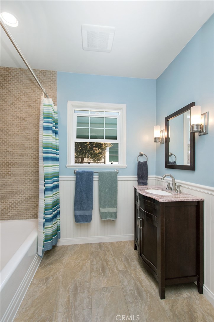 3821 Rose Property Photo 9