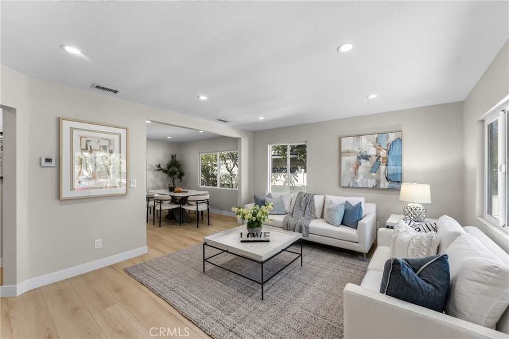612 614 E Colorado Boulevard Property Photo 3