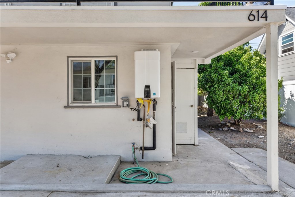 612 614 E Colorado Boulevard Property Photo 22