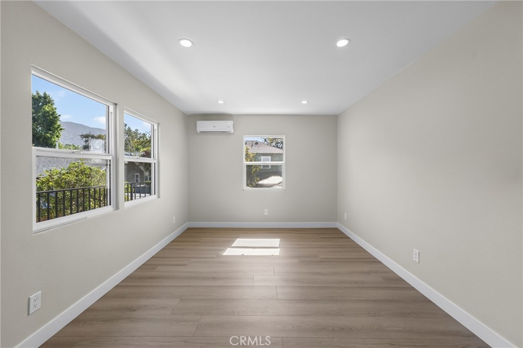 612 614 E Colorado Boulevard Property Photo 25