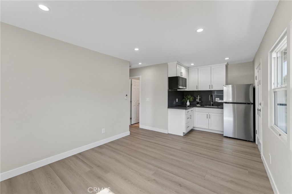 612 614 E Colorado Boulevard Property Photo 26