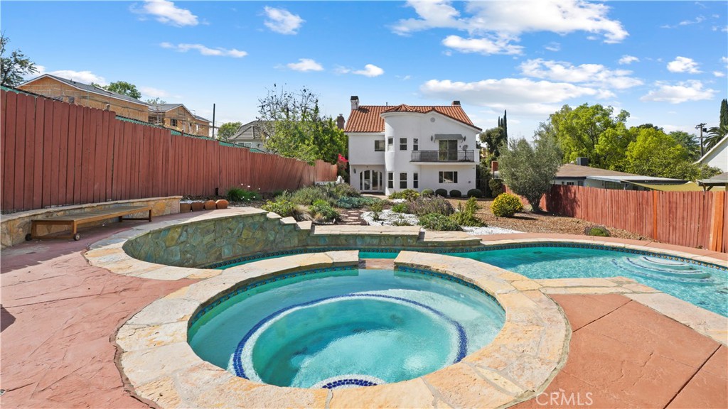 5128 Avenida Hacienda Property Photo 8