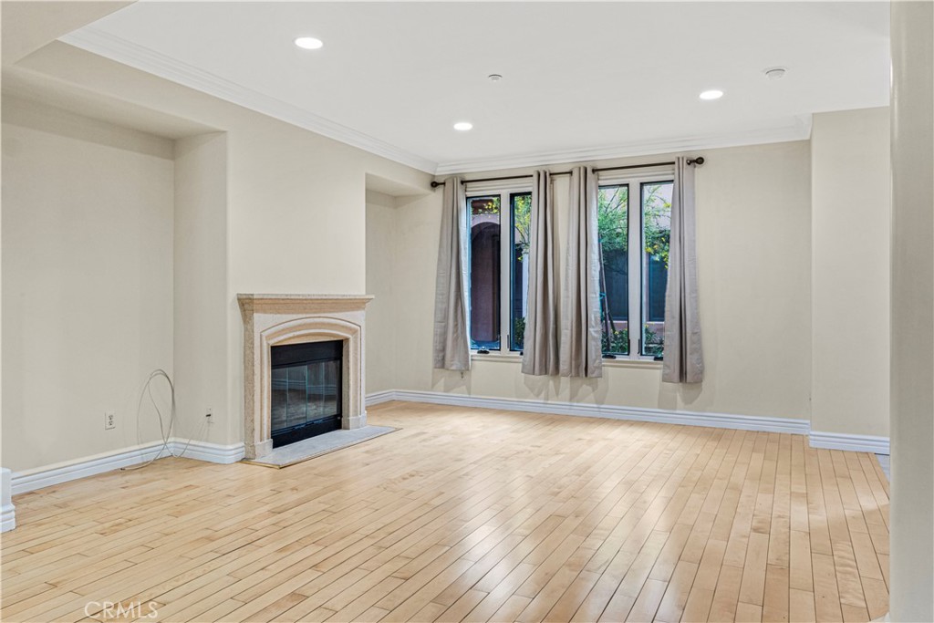66 N Allen Avenue 3 Property Photo 5