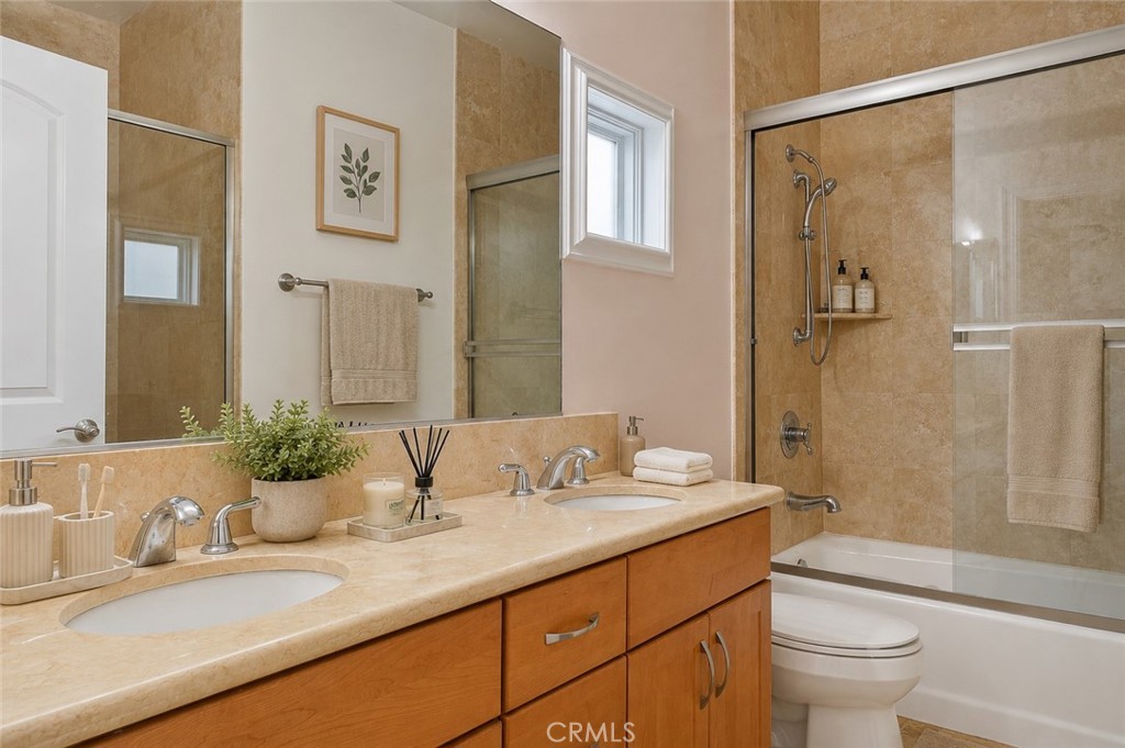 66 N Allen Avenue 3 Property Photo 12