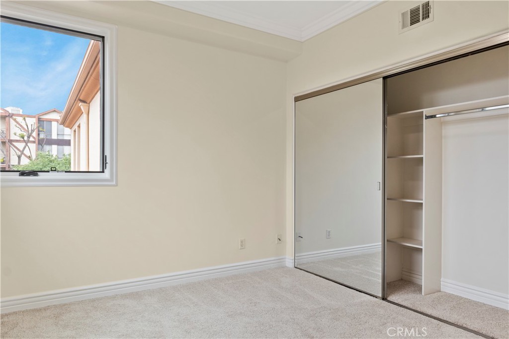 66 N Allen Avenue 3 Property Photo 15
