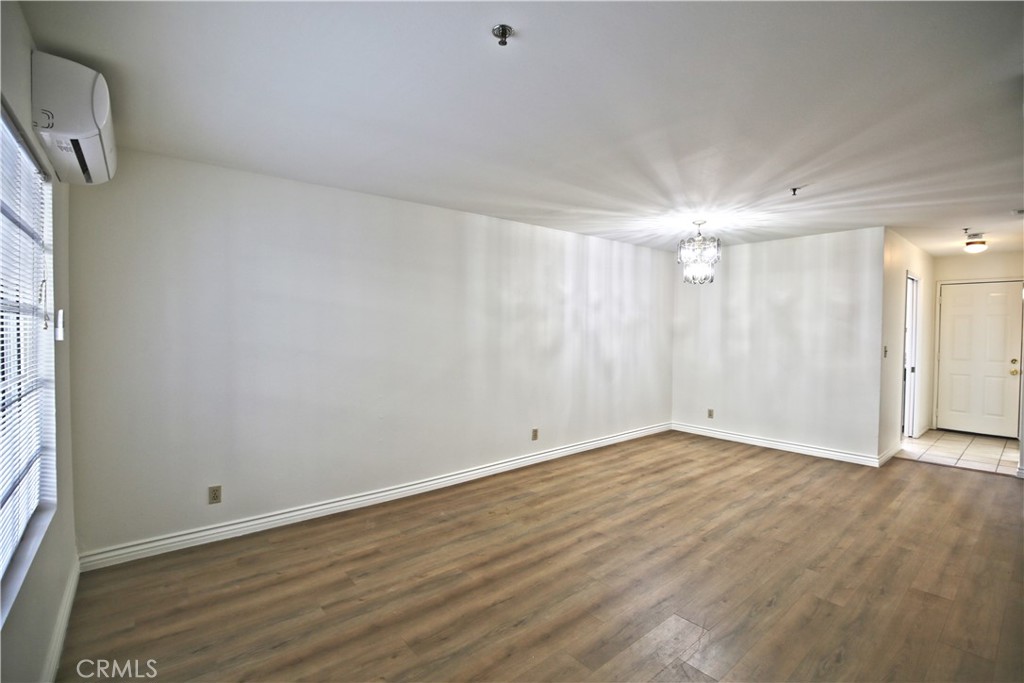 1211 Huntington Drive F Property Photo 5