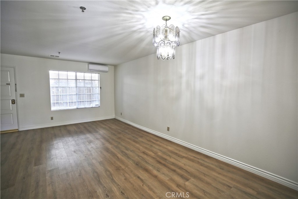 1211 Huntington Drive F Property Photo 7