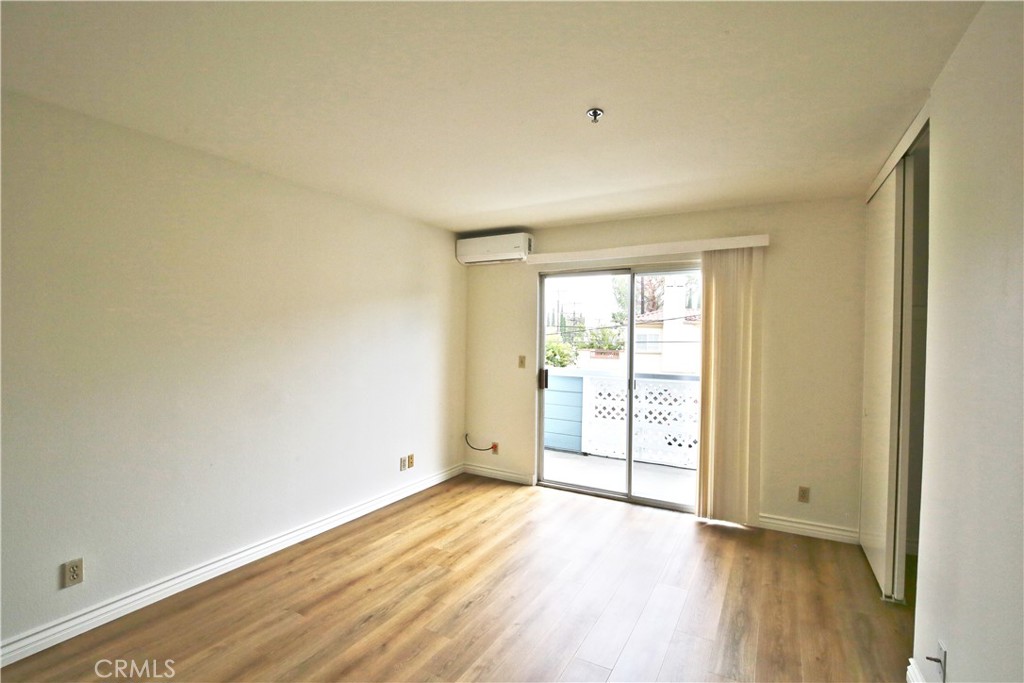 1211 Huntington Drive F Property Photo 11