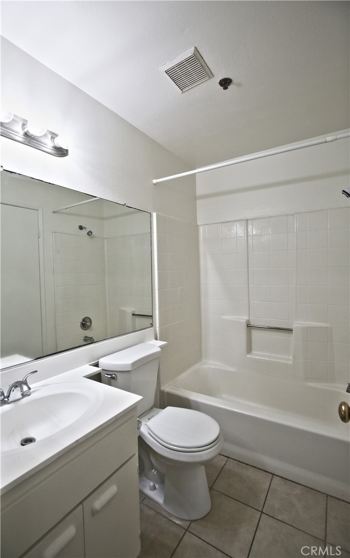 1211 Huntington Drive F Property Photo 13