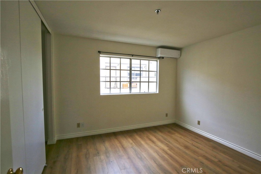 1211 Huntington Drive F Property Photo 15