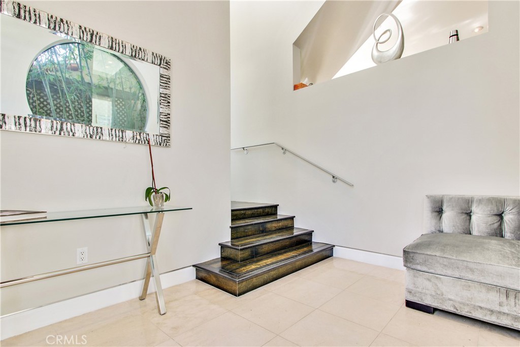 8822 Rangely Avenue Property Photo 6