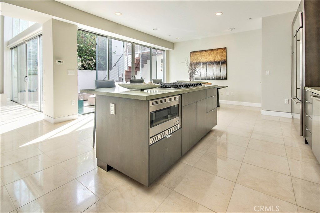 8822 Rangely Avenue Property Photo 14