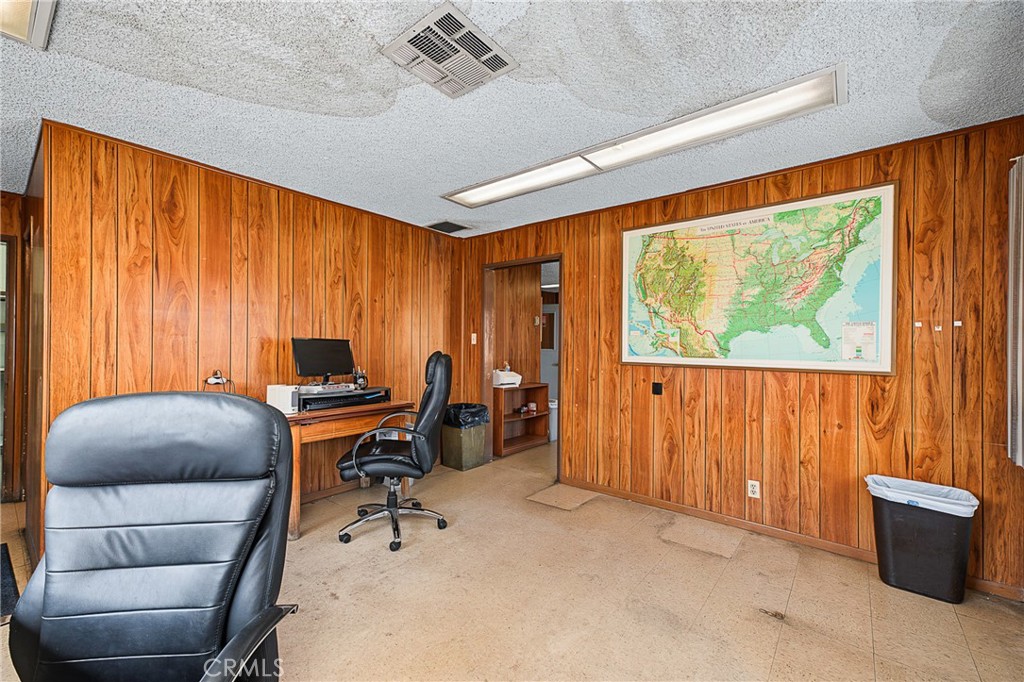 2745 Seaman Property Photo 30