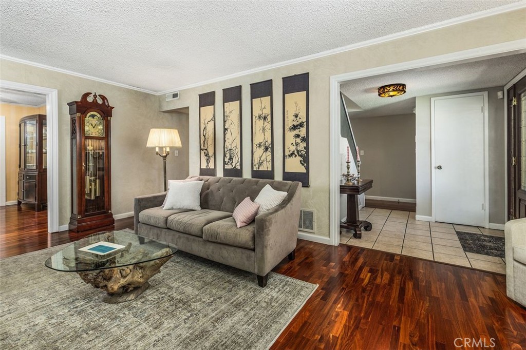 1734 Bluestone Property Photo 3