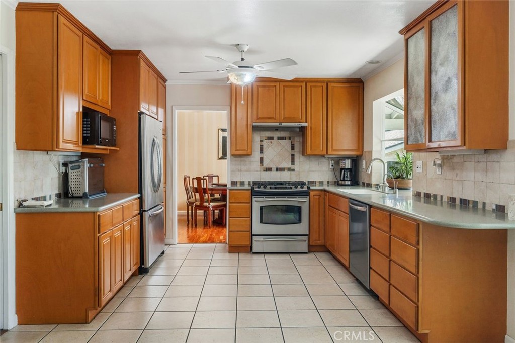1734 Bluestone Property Photo 9