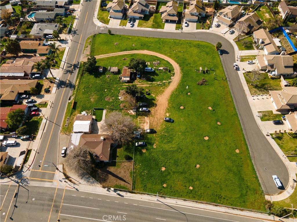 5608 La Sierra Property Photo 1
