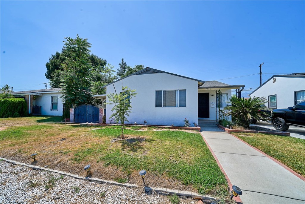 4255 Lynd Avenue Property Photo 1