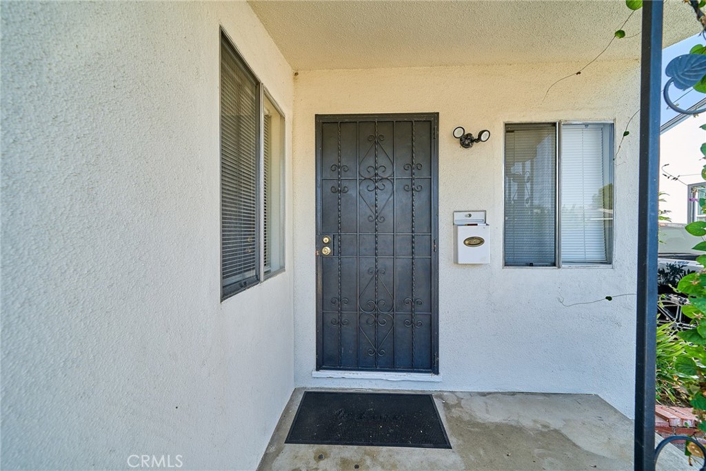 4255 Lynd Avenue Property Photo 2