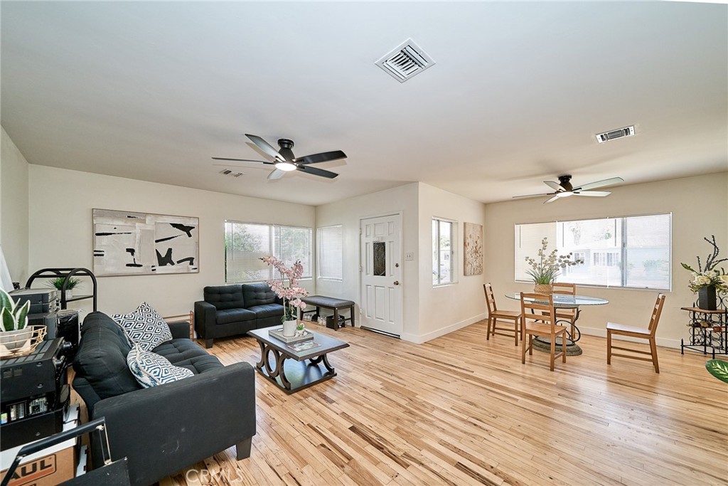 4255 Lynd Avenue Property Photo 5