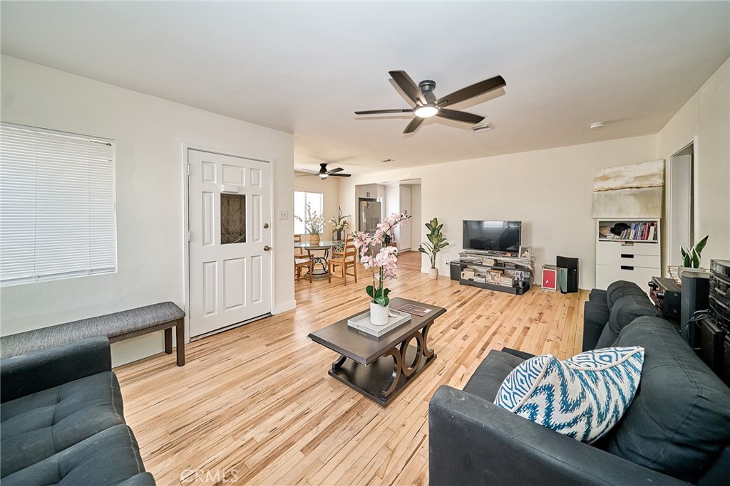 4255 Lynd Avenue Property Photo 7
