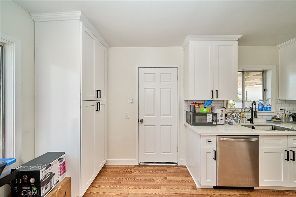 4255 Lynd Avenue Property Photo 14