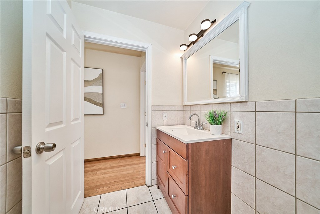 4255 Lynd Avenue Property Photo 16