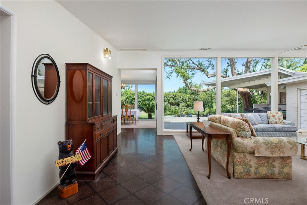 206 Oak Meadow Road Property Photo 7