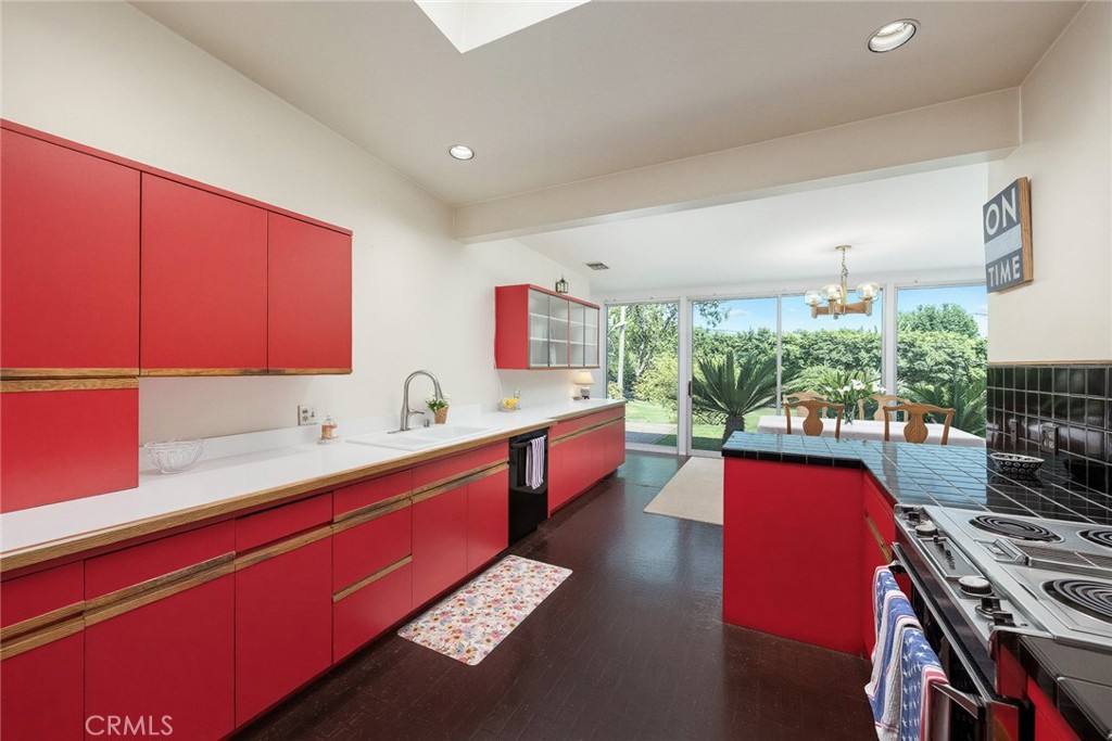 206 Oak Meadow Road Property Photo 14